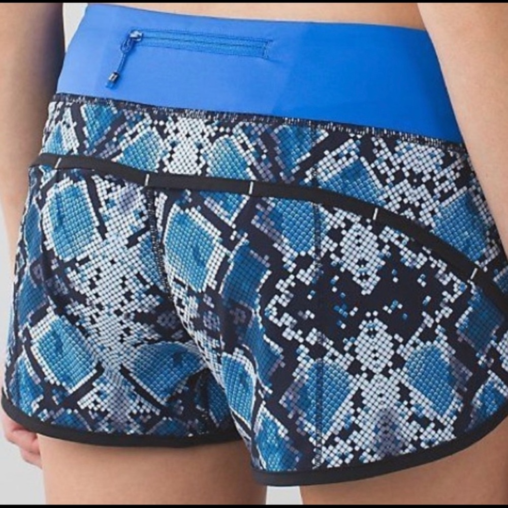 Lululemon blue snakeskin speed short size 2